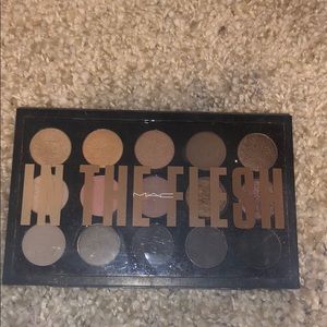 MAC in the flesh palette 💗